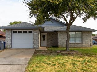 4501 Las Haciendas Dr, Dallas, TX 75211