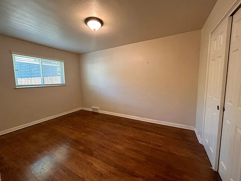 3141 W 21st Ave — Photo 18