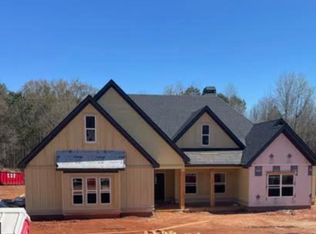 127 Woodford Dr, Roopville, GA 30170