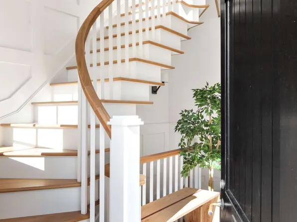 319 Pacific Street image 1 of 13