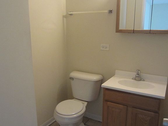 5th image of 10070 Holly Ln APT Gw