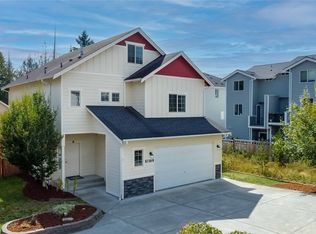10369 Solstice Ave NW, Bremerton, WA 98311