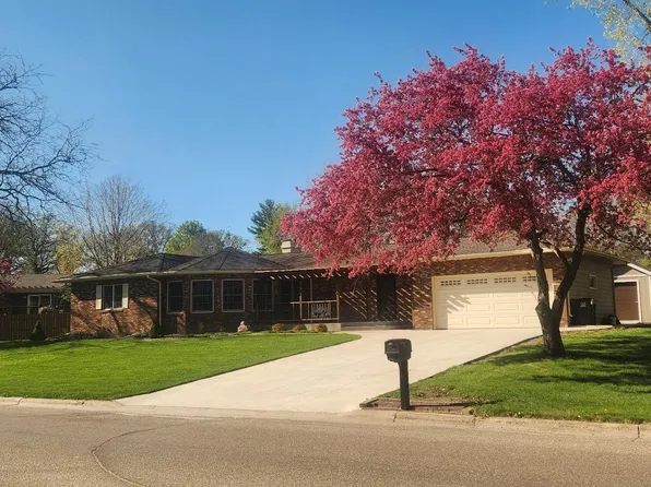 1005 W Richway Dr, Albert Lea, MN 56007