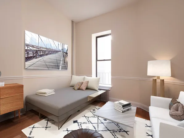 947 Columbus Avenue image 1 of 28