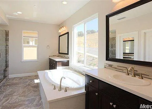 7256 Santorini Way — Photo 10