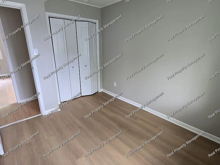 778 Capitol Rd — Photo 8
