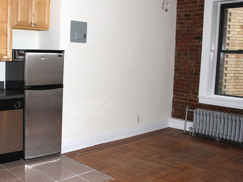 1st image of 921 Washington Ave #1STFL