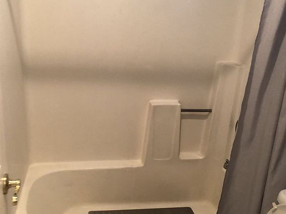 5th image of 4960 Lantana Dr APT 14