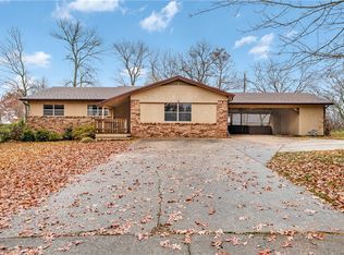 14248 Lake Forrest Heights Rd, Siloam Springs, AR 72761
