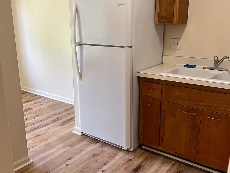 Presidents Village Apartments — Photo 11