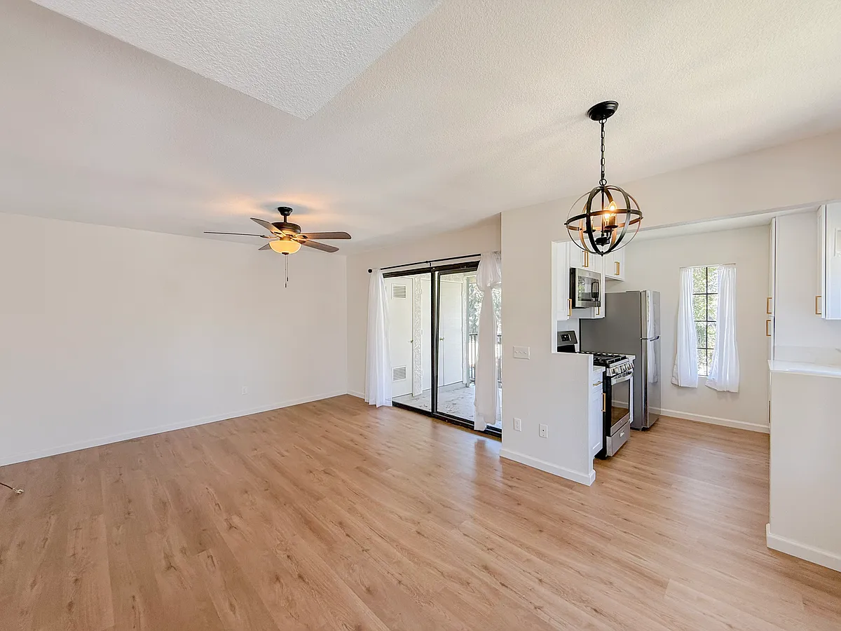 Building Photo - 8540 Summerdale Rd #120