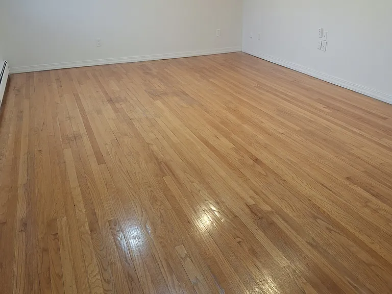 61 Fulton Ave — Photo 8