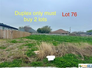 106 W Aimable St, Port Lavaca, TX 77979