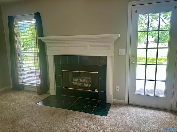 4th image of 2623 Quarter Ln SE