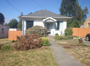 9027 Palatine Ave N, Seattle, WA 98103