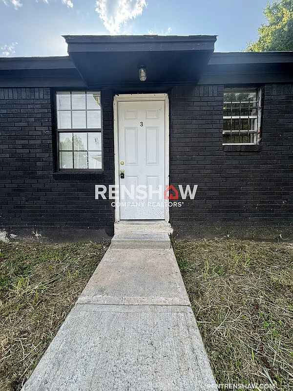 1 bed, 1.0 bath, 390 sqft, $598 — Photo 2