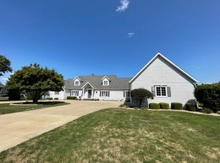 2239 Riverview Rd, Rock Falls, IL 61071