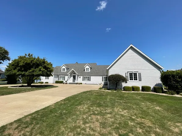 2239 Riverview Rd, Rock Falls, IL 61071