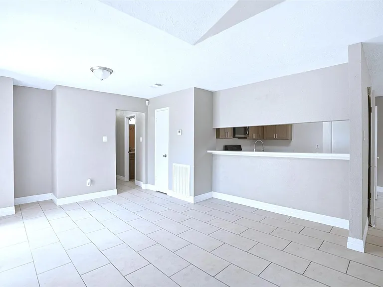 7502 Addicks Clodine Rd — Photo 14