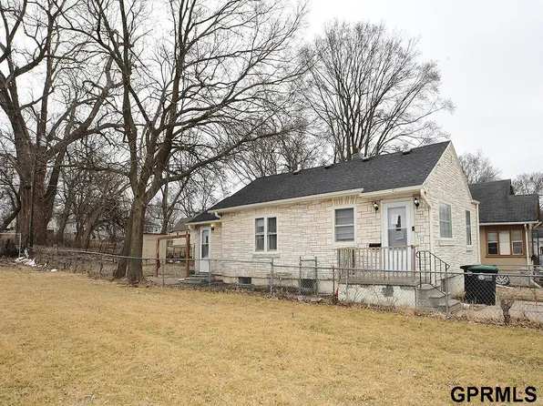 5337 N 35th St, Omaha, NE 68111