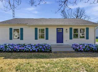 25 Byrd Ave, Berryville, VA