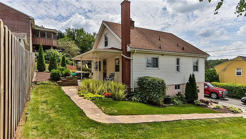 105 Klein Way photo 1