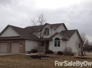 330 Renee Rd, Doniphan, NE 68832