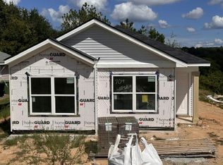 704 Crestline Dr, Columbus, GA 31907