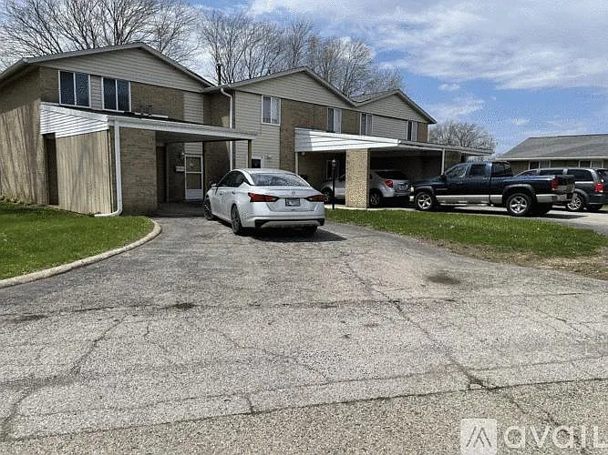 2 bed, 1.5 bath, 1100 sqft, $900 — Photo 3