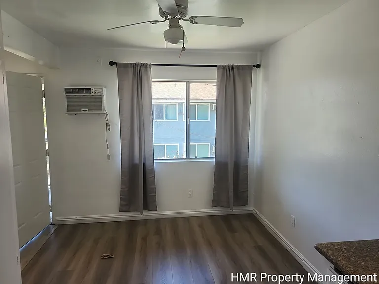 1265 W 4th St — Photo 10