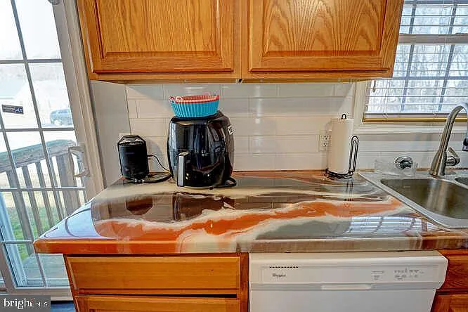 110 Fox Dale Rd — Photo 18