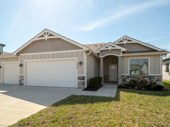 2529 E 26th Ter, Lawrence, KS 66046
