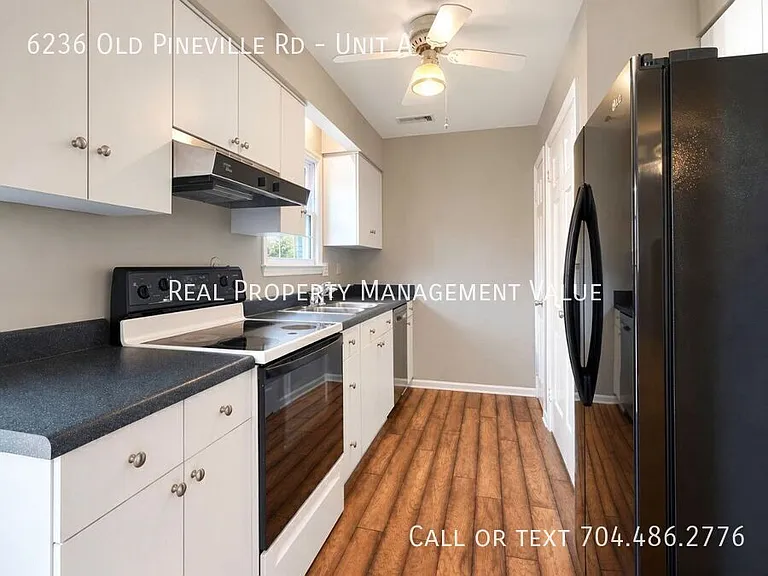 6236 Old Pineville Rd #A — Photo 6