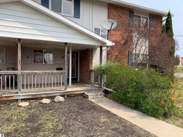 9759A 8th St #A, Oscoda, MI 48750