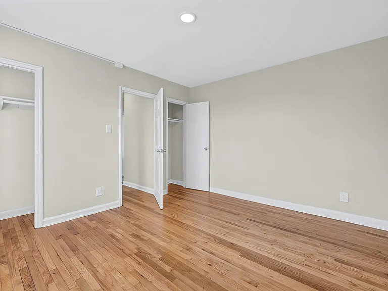 Langley Terrace — Photo 13
