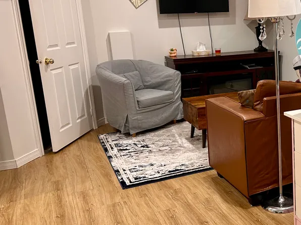 (undisclosed Address), Guelph, ON N1E 0A3