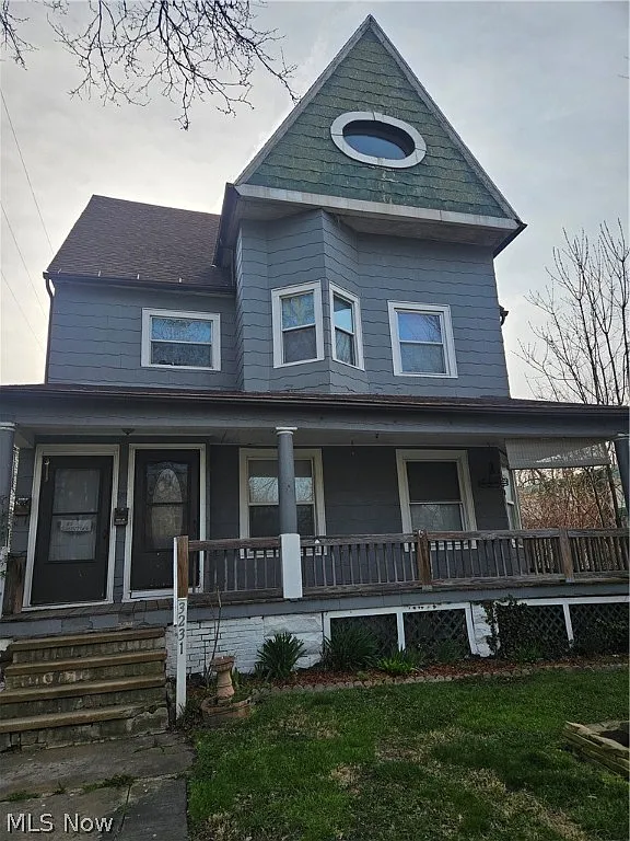 3231 Scranton Rd photo 1