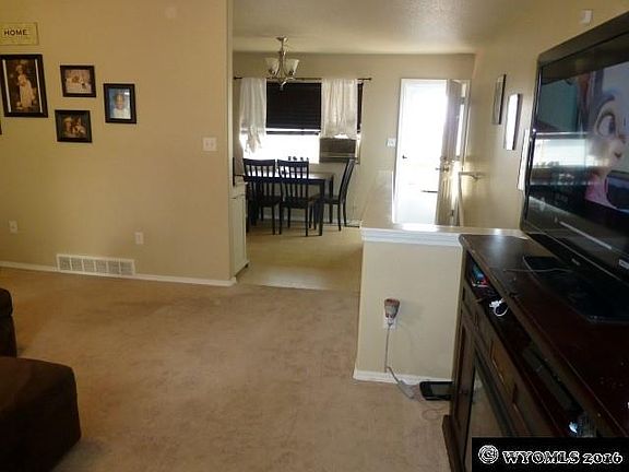 4th image of 415 W Virginia Pl