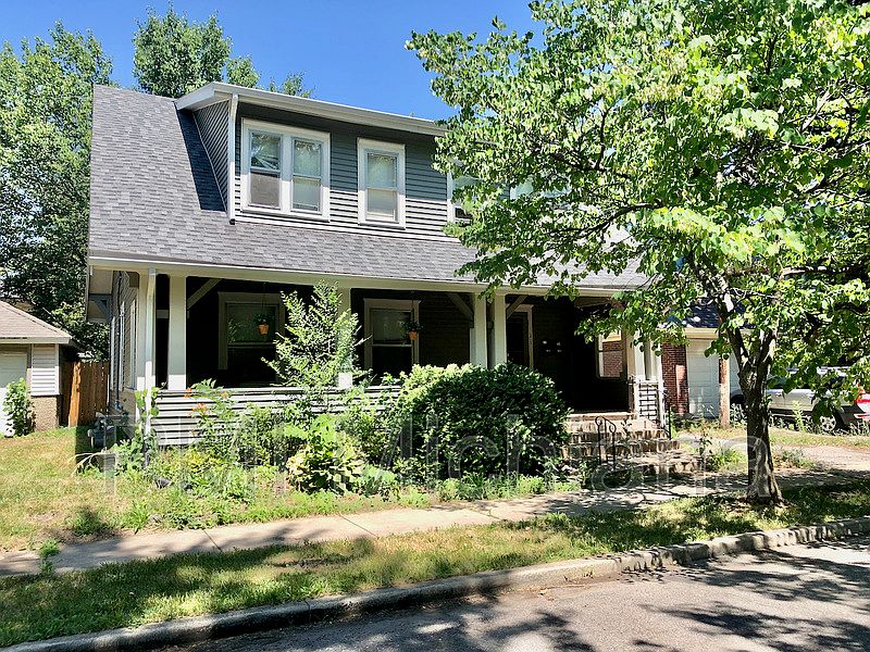 1st image of 909 Vassar Ave