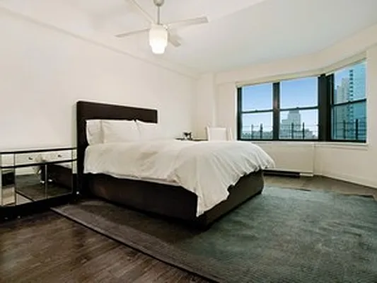 Sold by Corcoran | media 6