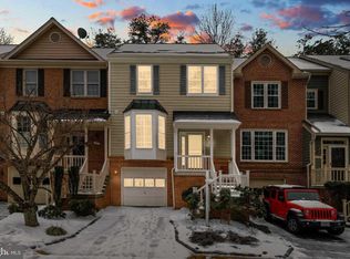 11713 Great Owl Cir, Reston, VA 20194