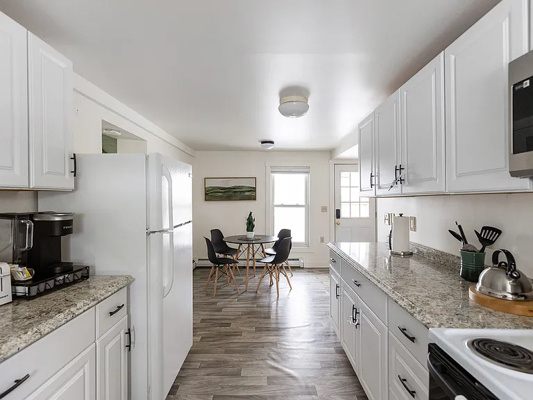 15 Elm St #2 — Photo 8