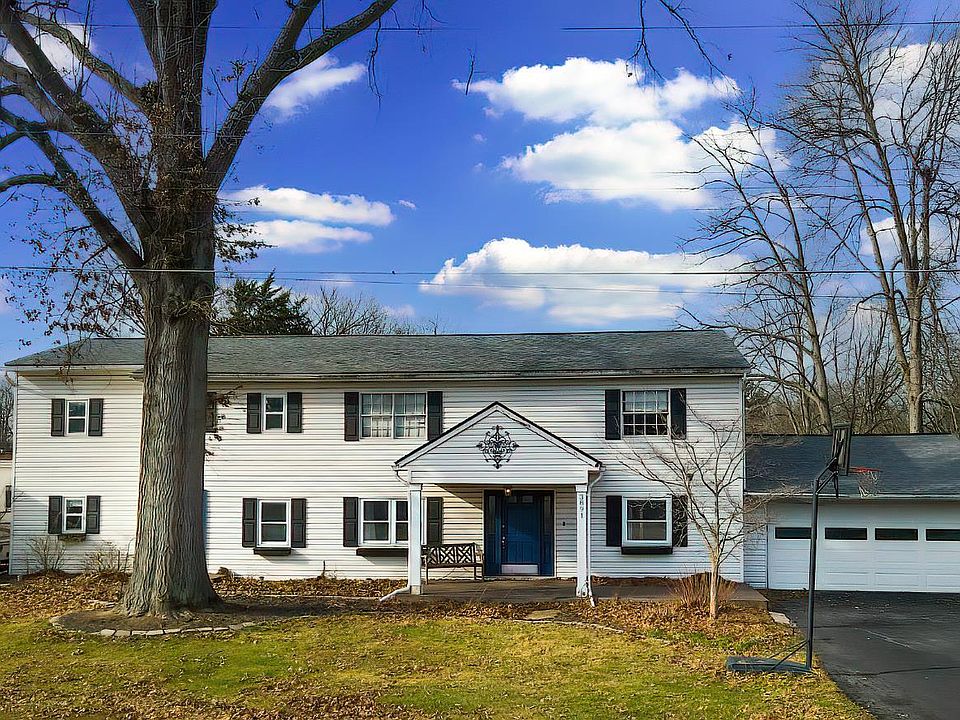 1st image of 3891 Dieckman Ln