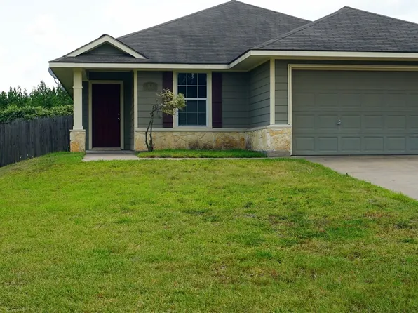 1810 Stephanie St, Brenham, TX 77833
