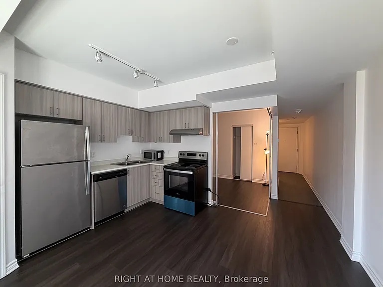 1 Falaise Rd #203 — Photo 5