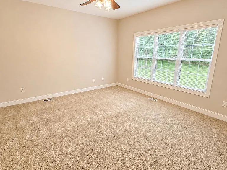 546 Keagan Way — Photo 33