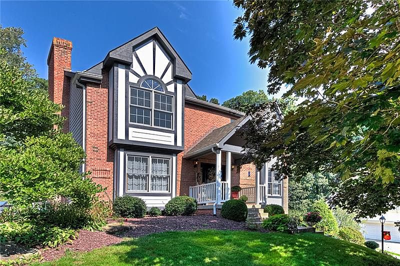 1st image of 123 Hunter Dr