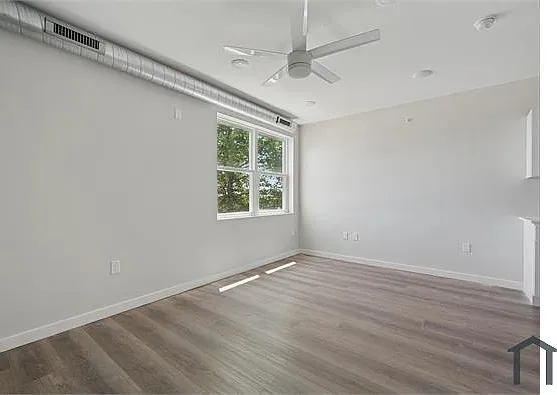 5310 Whitby Ave #202 — Photo 8