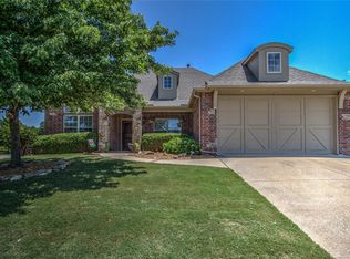 2605 S 10th St E, Broken Arrow, OK 74012