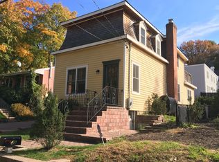 35 Spring St, Cold Spring Harbor, NY 11724